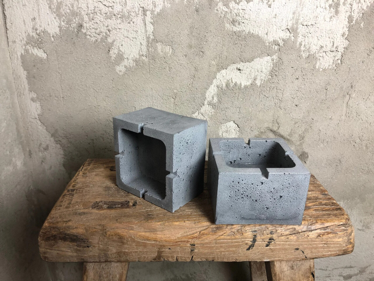 Concrete Ashtray - Angular, Big